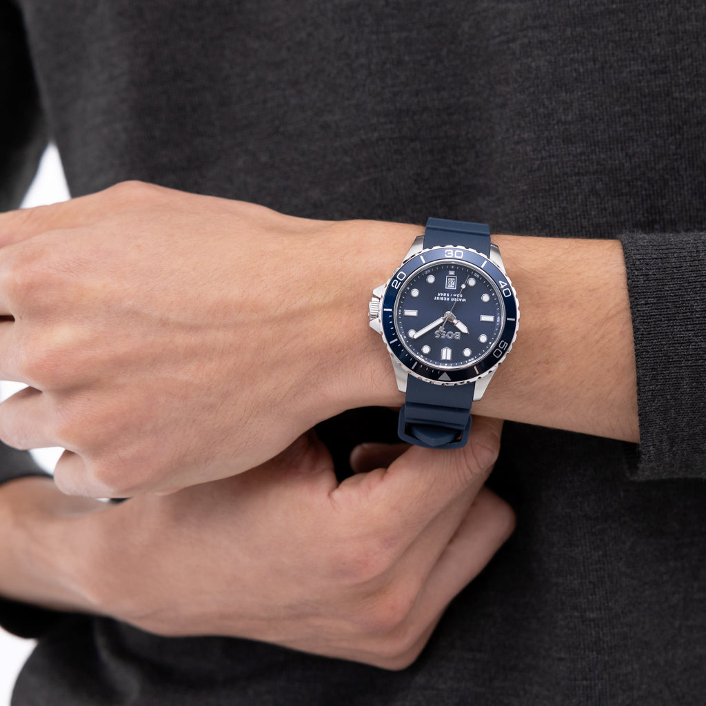 שעון יד לגבר  Hugo Boss Troper 1514292 - לוח כחול רצועת סיליקון לגבר